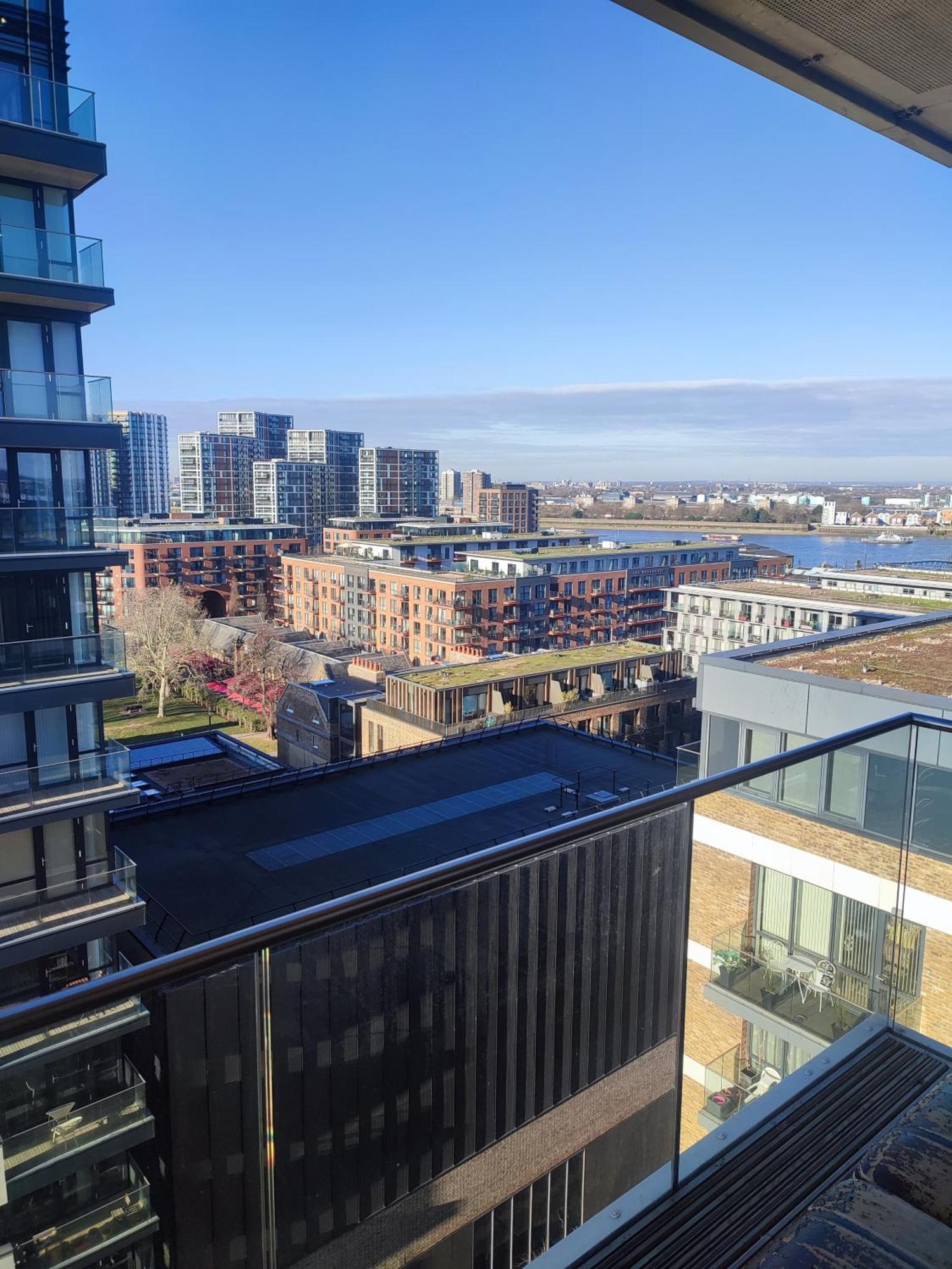 Appartamento Grandeaur 2-bedrooom In Royal Asenal With Riverview Londra